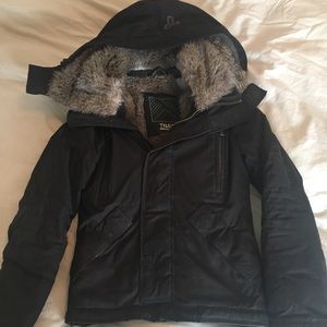 ARITZIA TNA | black short parka